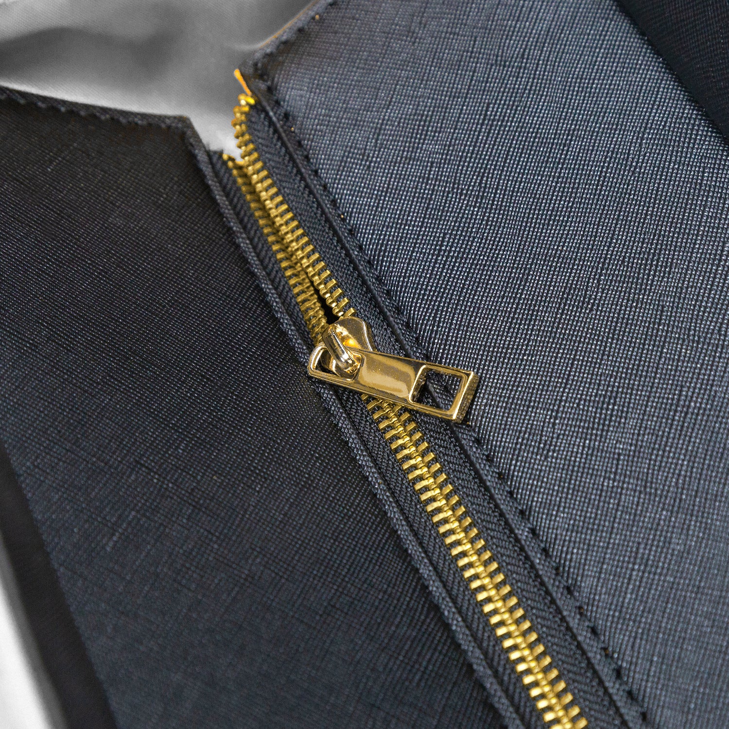 Elegant Classic Tote for Women Plaid